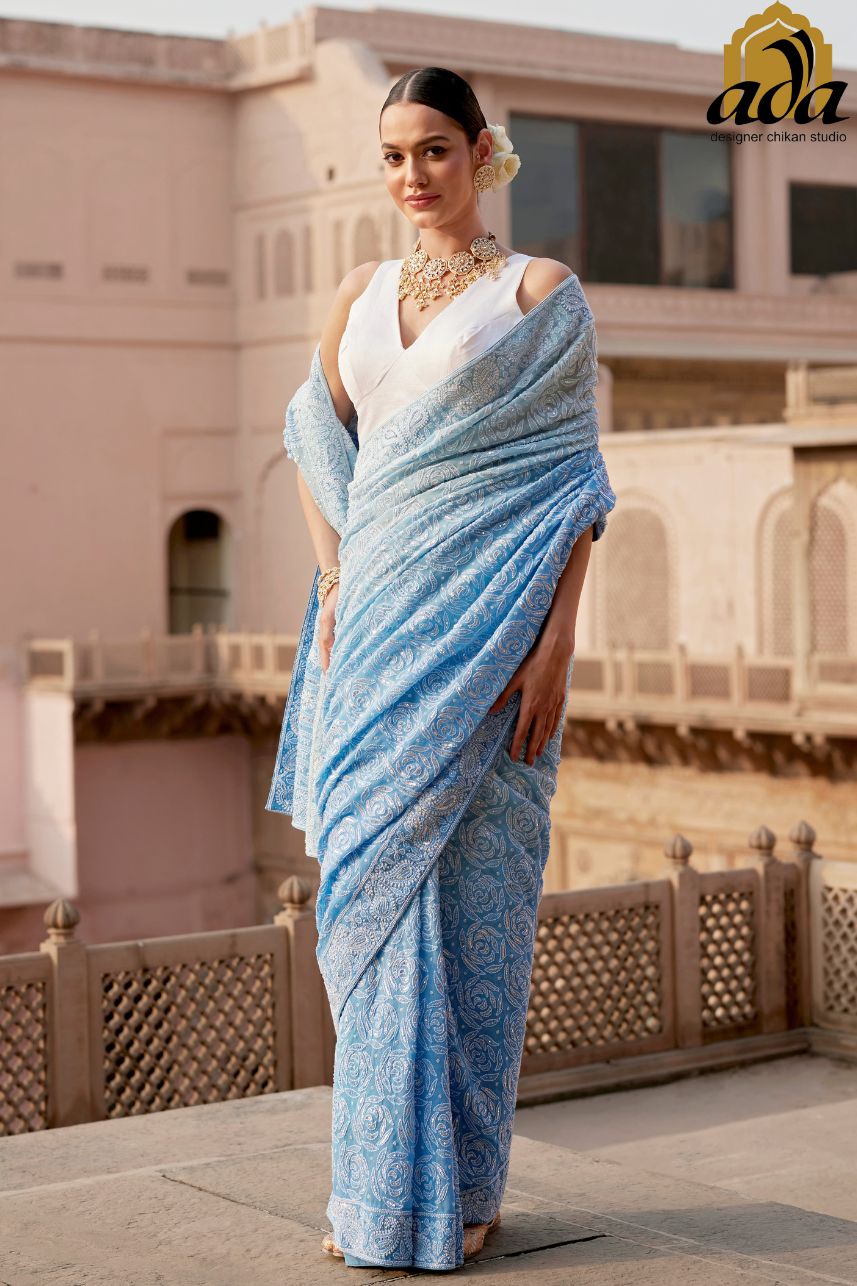 Designer Embroidered Sarees: Infusing new life to traditional outfit!!!