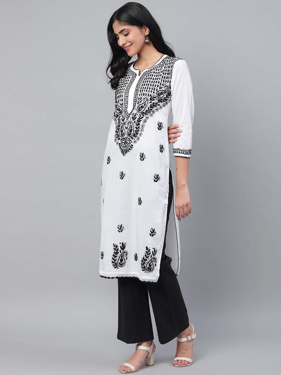 Ada Hand Embroidered White Cotton Lucknowi Chikankari Kurta A100592