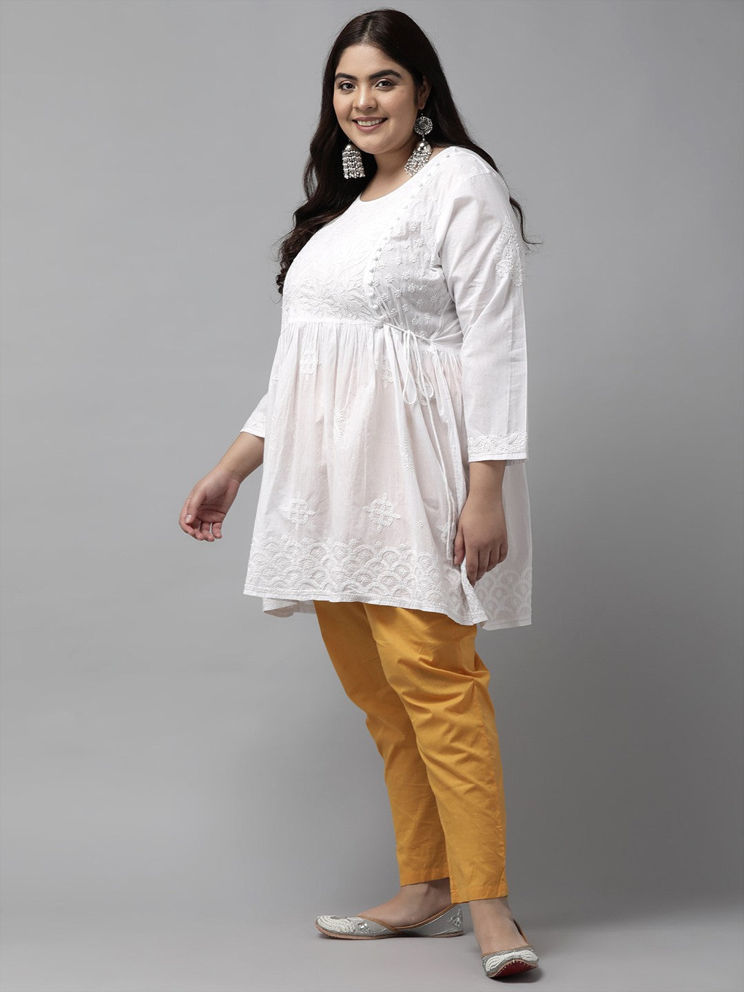 Ada Hand Embroidered White Cotton Lucknowi Chikankari Kurti A100427