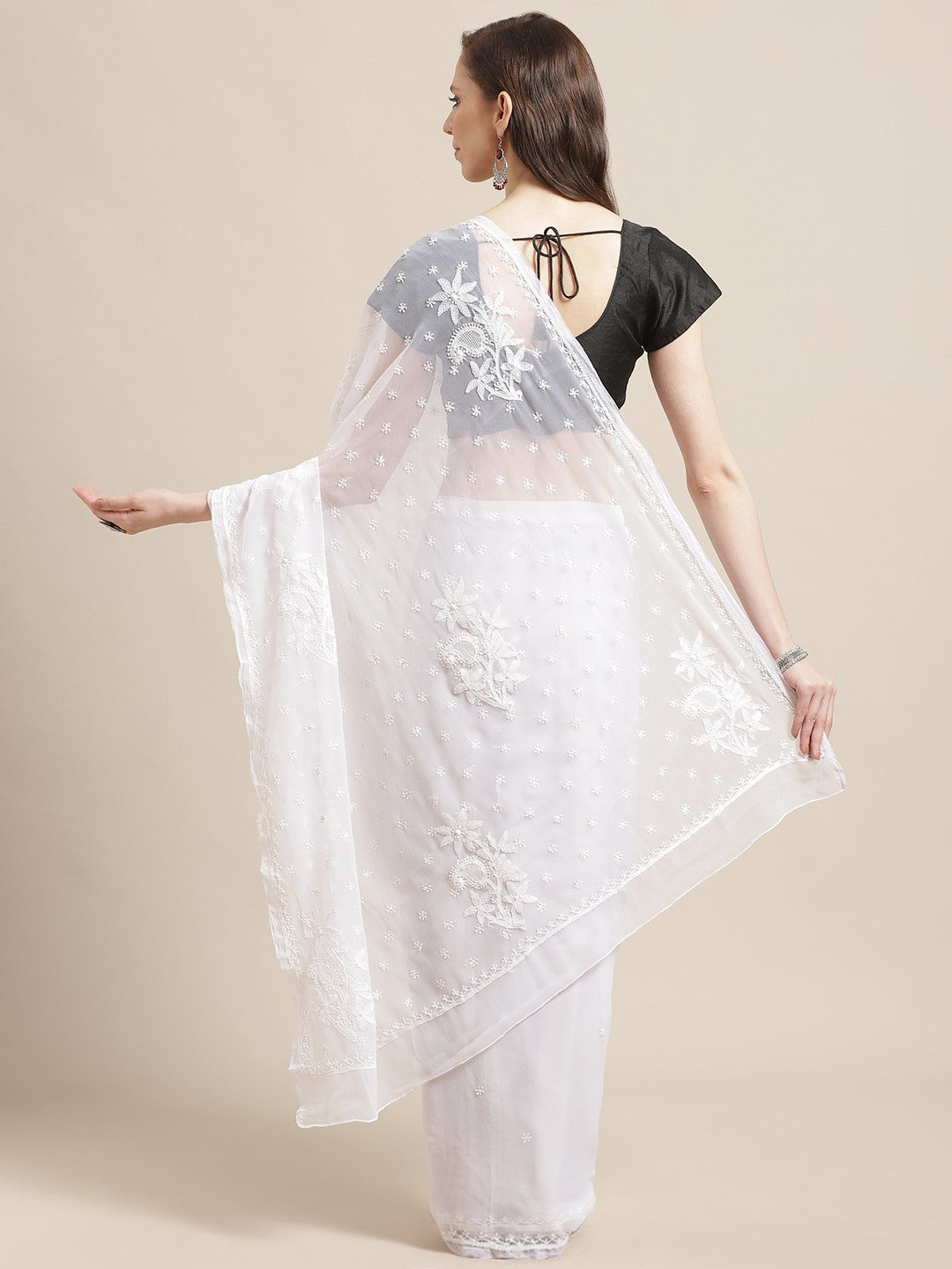 Ada Hand Embroidered White Georgette Lucknow Chikan Saree With Blouse A100566