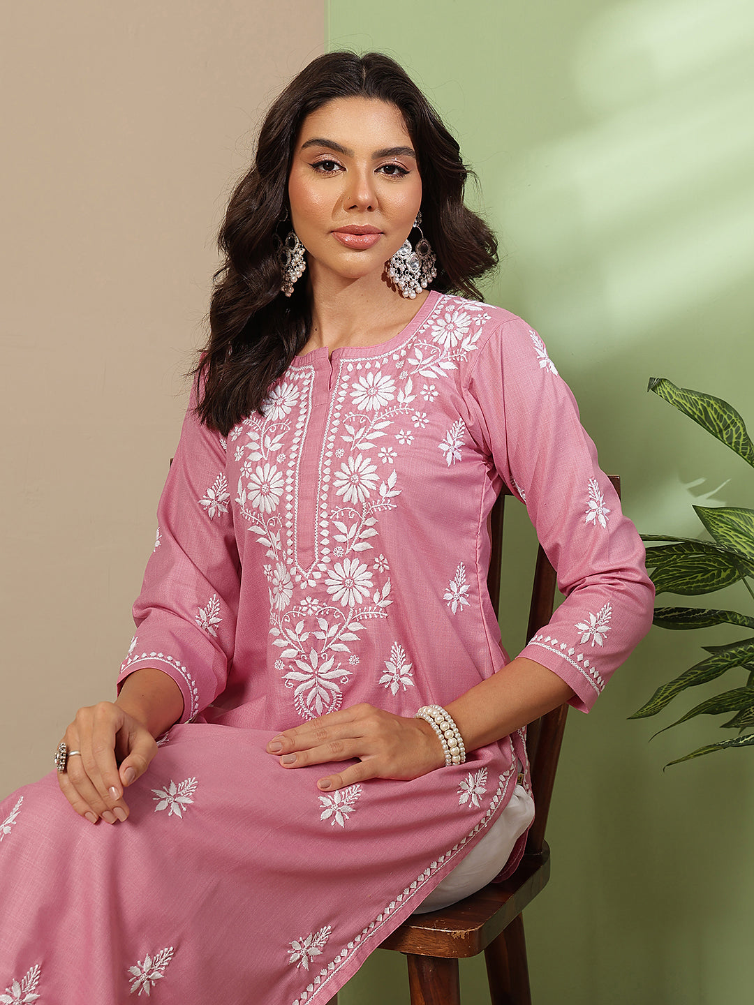 Ada Hand Embroidered Onion Pink Cotton Lucknow Chikankari Kurta A411817