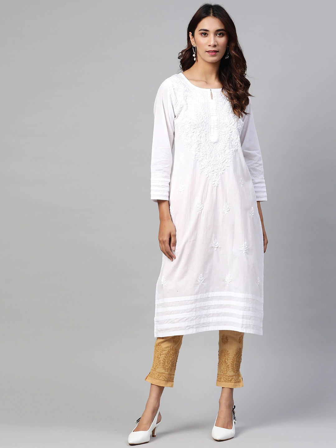Ada Hand Embroidered White Cotton Lucknowi Chikankari Straight Kurta With Palazzo A811165