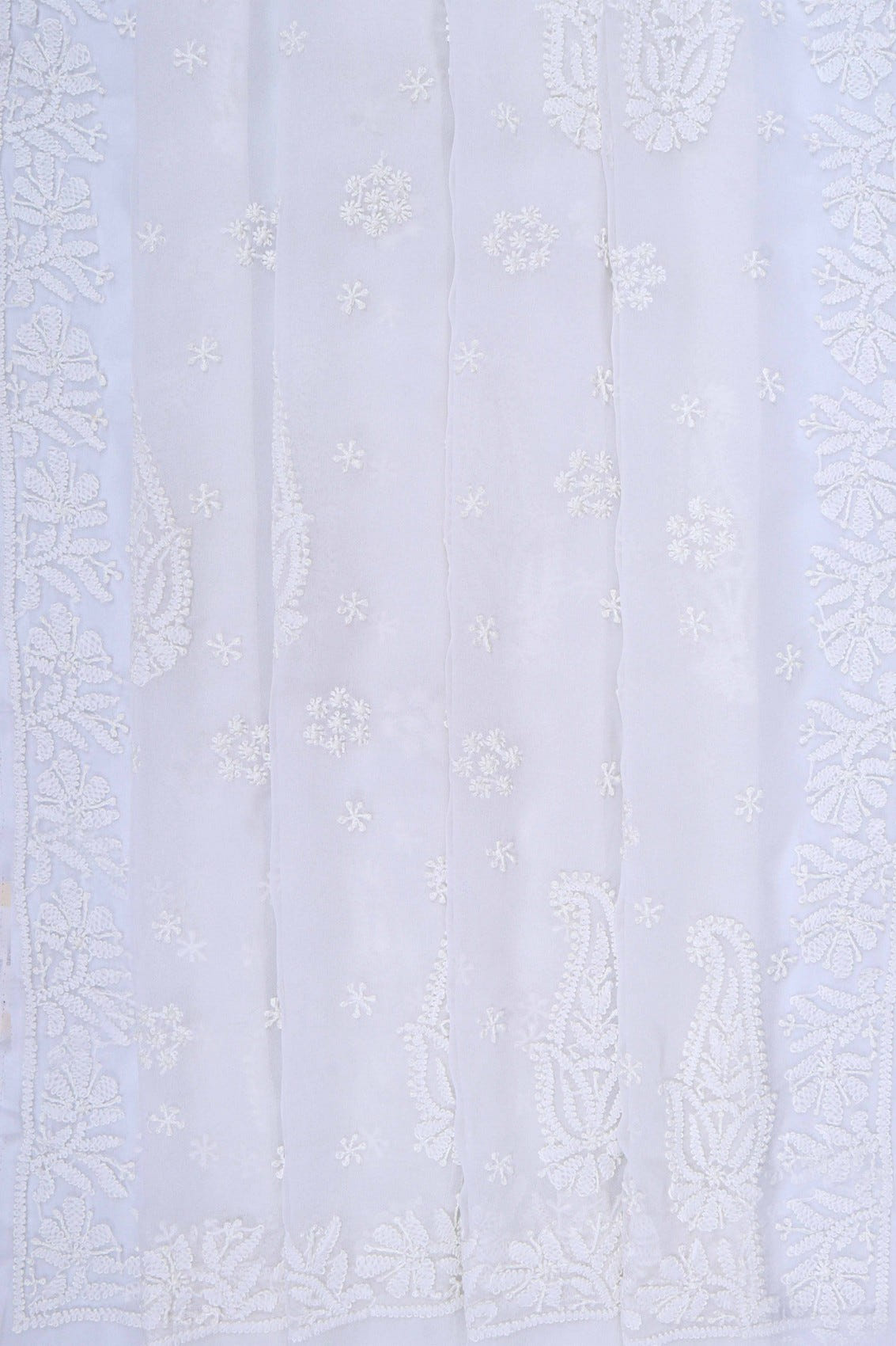 Ada Hand Embroidered White Georgette Lucknowi Chikankari Saree With Blouse A170290