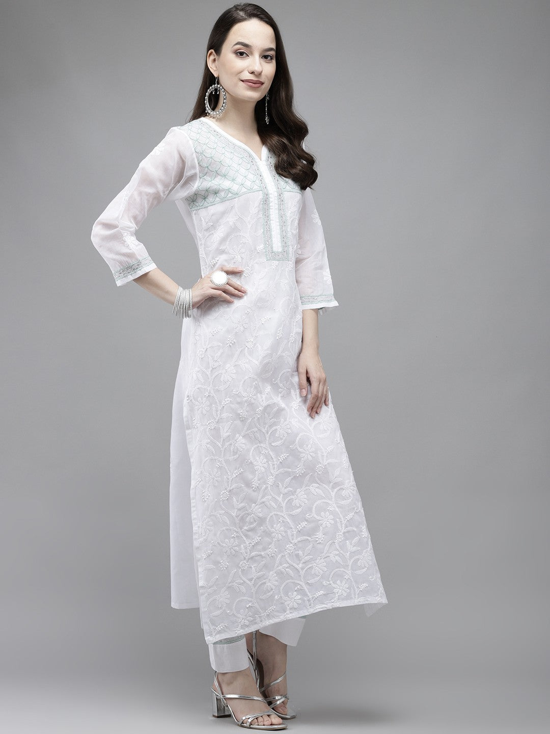 Ada Hand Embroidered White Cotton Lucknowi Chikankari Straight Kurta With Zari Work A411439