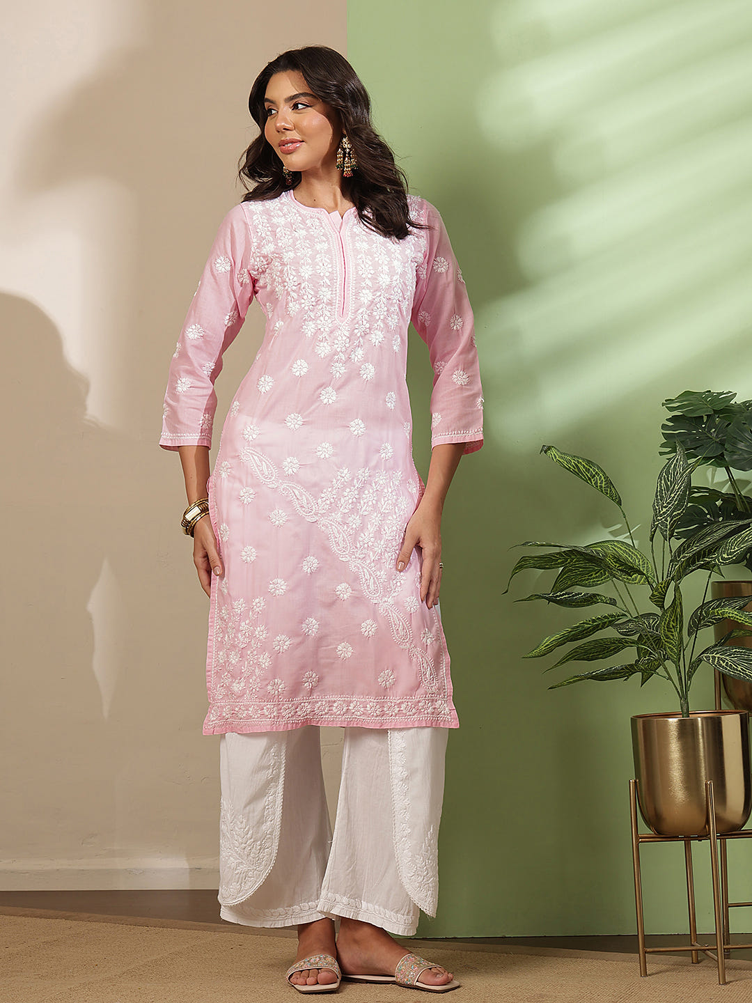 Ada Hand Embroidered Pink Cotton Lucknow Chikankari Straight Kurta – A130721