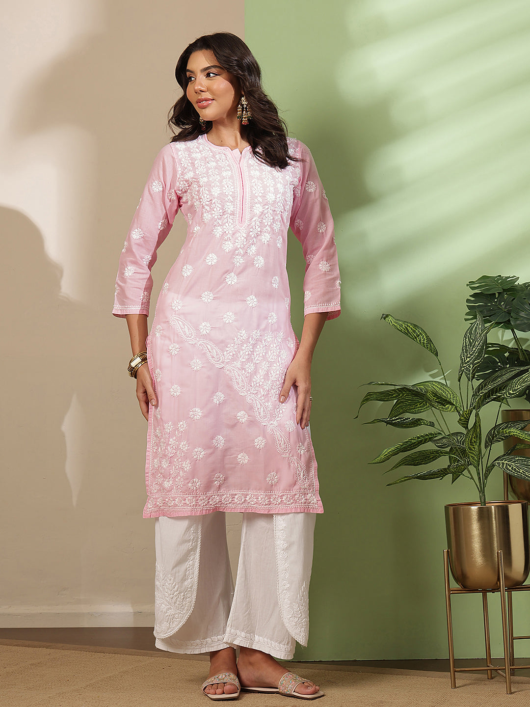 Ada Hand Embroidered Pink Cotton Lucknow Chikankari Straight Kurta – A130721