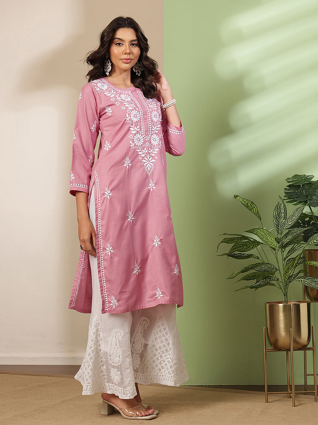 Ada Hand Embroidered Onion Pink Cotton Lucknow Chikankari Kurta A411817