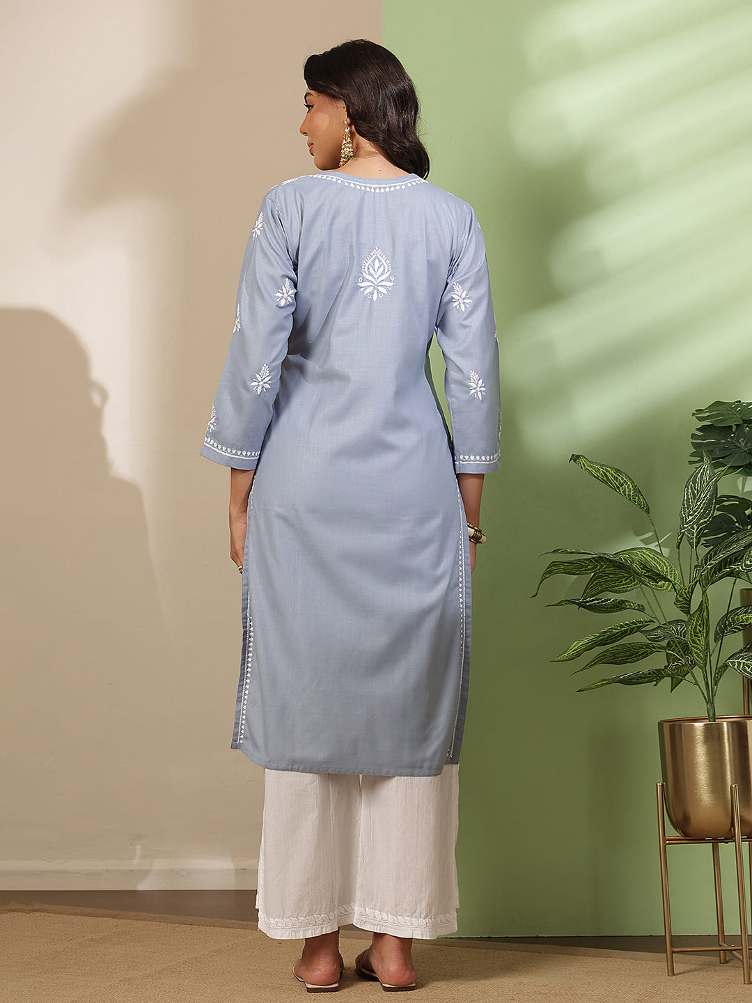 Ada Hand Embroidered Grey Cotton Lucknow Chikankari Kurta A411815
