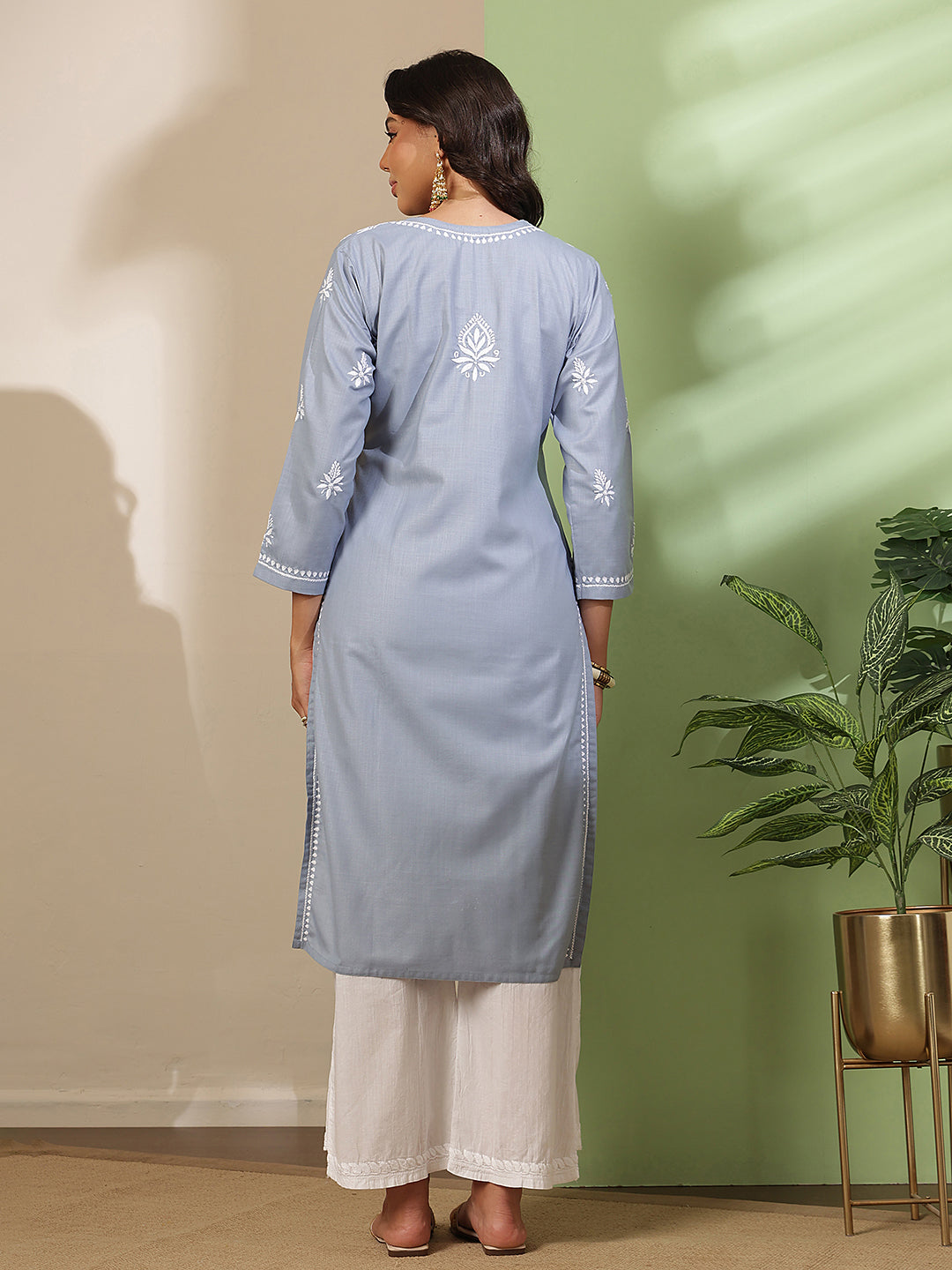 Ada Hand Embroidered Grey Cotton Lucknow Chikankari Kurta A411815