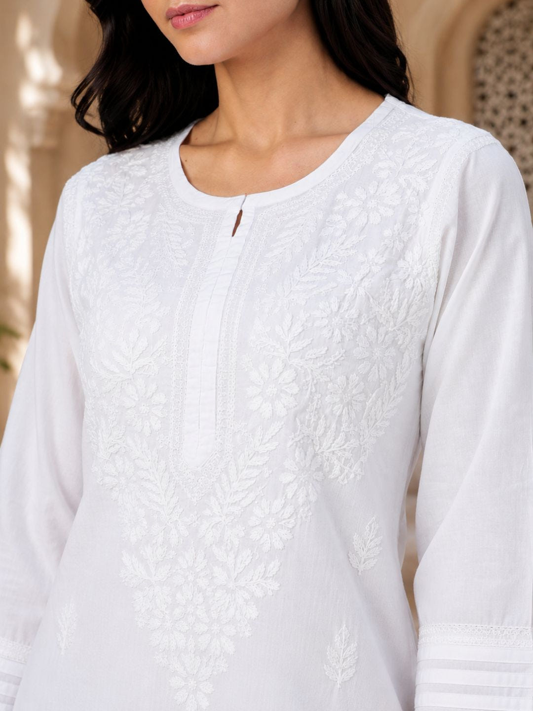 Ada Hand Embroidered White Cotton Lucknowi Chikankari Straight Kurta A149984