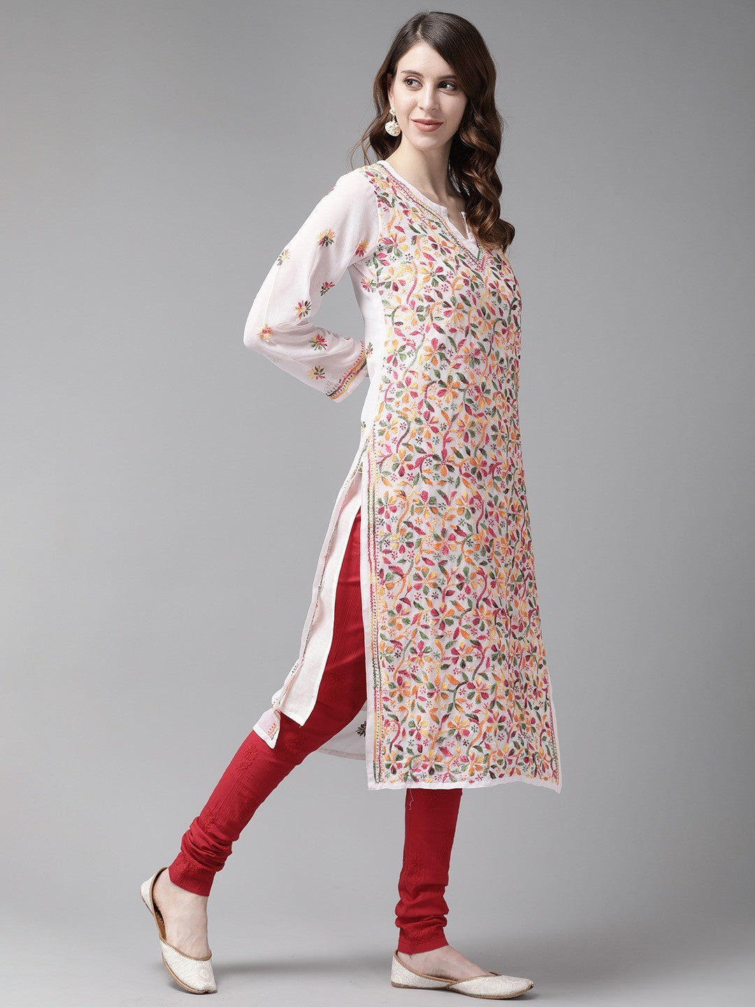 Ada Hand Embroidered White Georgette Lucknowi Chikankari Kurta Set With Slip A811188