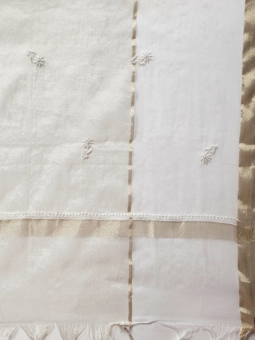Ada Hand Embroidered White Tissue Lucknowi Chikankari Dupatta A100578