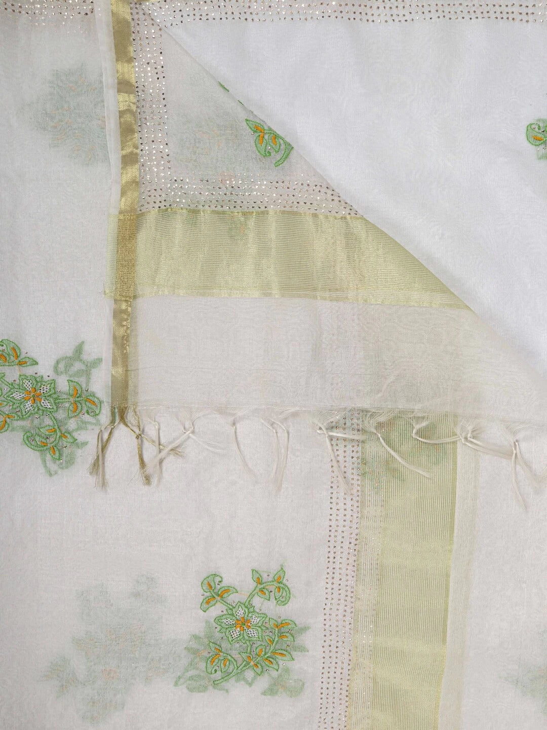 Ada Hand Embroidered Off White Organza Lucknowi Chikankari Dupatta With Muqaish Work A442548
