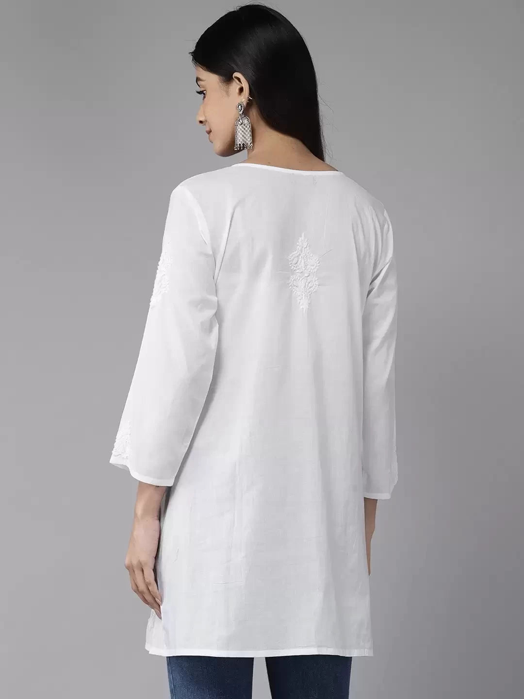 Ada Hand Embroidered White Pure Cotton Lucknowi Chikankari Straight Shirt A911284