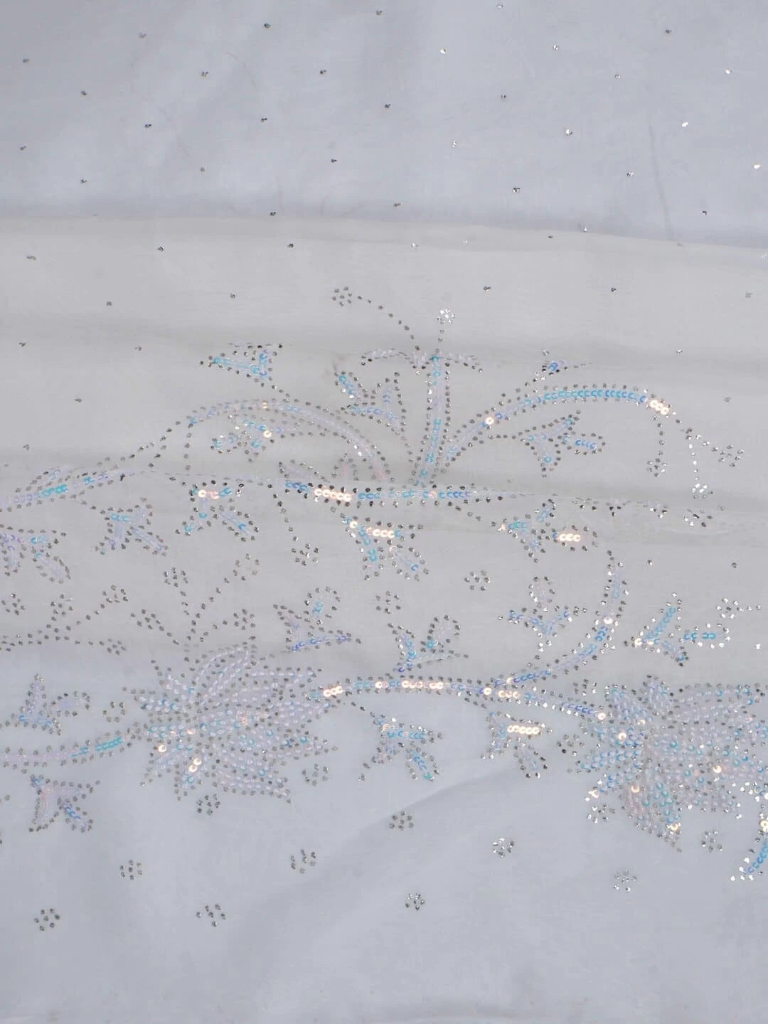 Ada Hand Embroidered White Organza Lucknowi Chikankari Unstitched Kurta Dupatta Set With Muqaish Work 01A191975