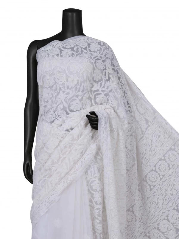 Ada Hand Embroidered White Georgette Lucknowi Chikankari Saree With Blouse 01A135423
