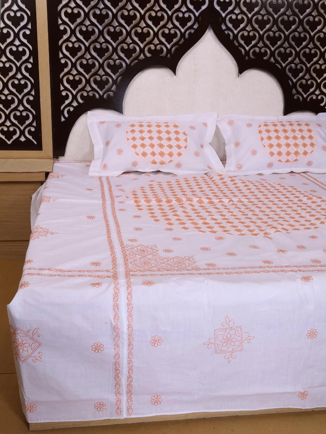 Ada Hand Embroidered White/Peach Cotton Lucknowi Chikankari Bed Sheet With Pillow Cover Set 01A366299