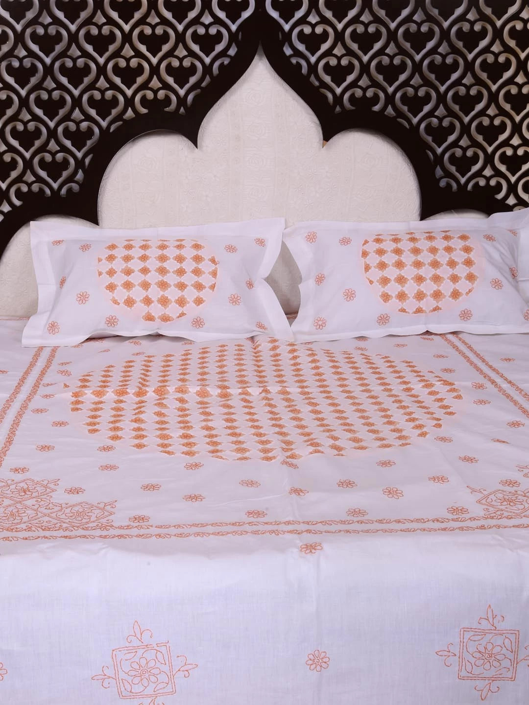 Ada Hand Embroidered White/Peach Cotton Lucknowi Chikankari Bed Sheet With Pillow Cover Set 01A366299