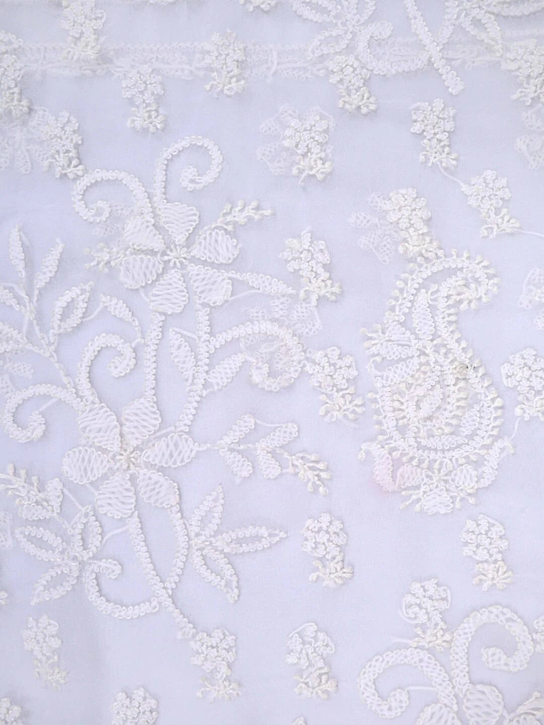 Ada Hand Embroidered White Georgette Lucknowi Chikankari Saree With Blouse A497192