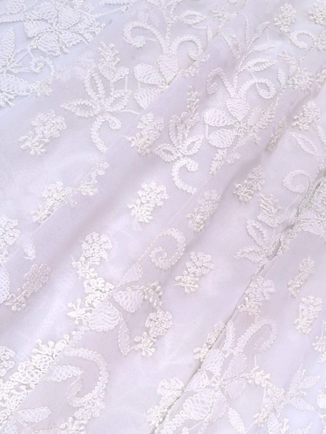 Ada Hand Embroidered White Georgette Lucknowi Chikankari Saree With Blouse A497192