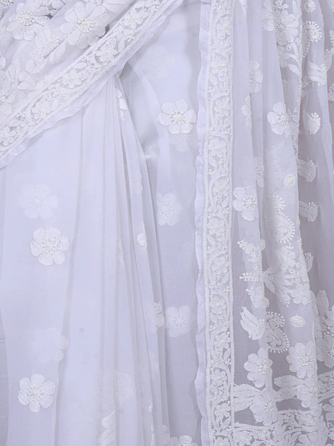 Ada Hand Embroidered White Georgette Lucknowi Chikankari Saree With Blouse 01A103944