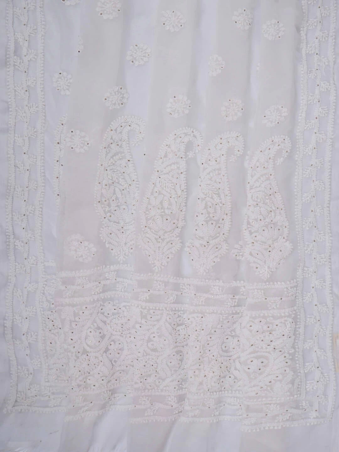 Ada Hand Embroidered White Georgette Lucknowi Chikankari Saree/Blouse With Muqaish Work 01A93955