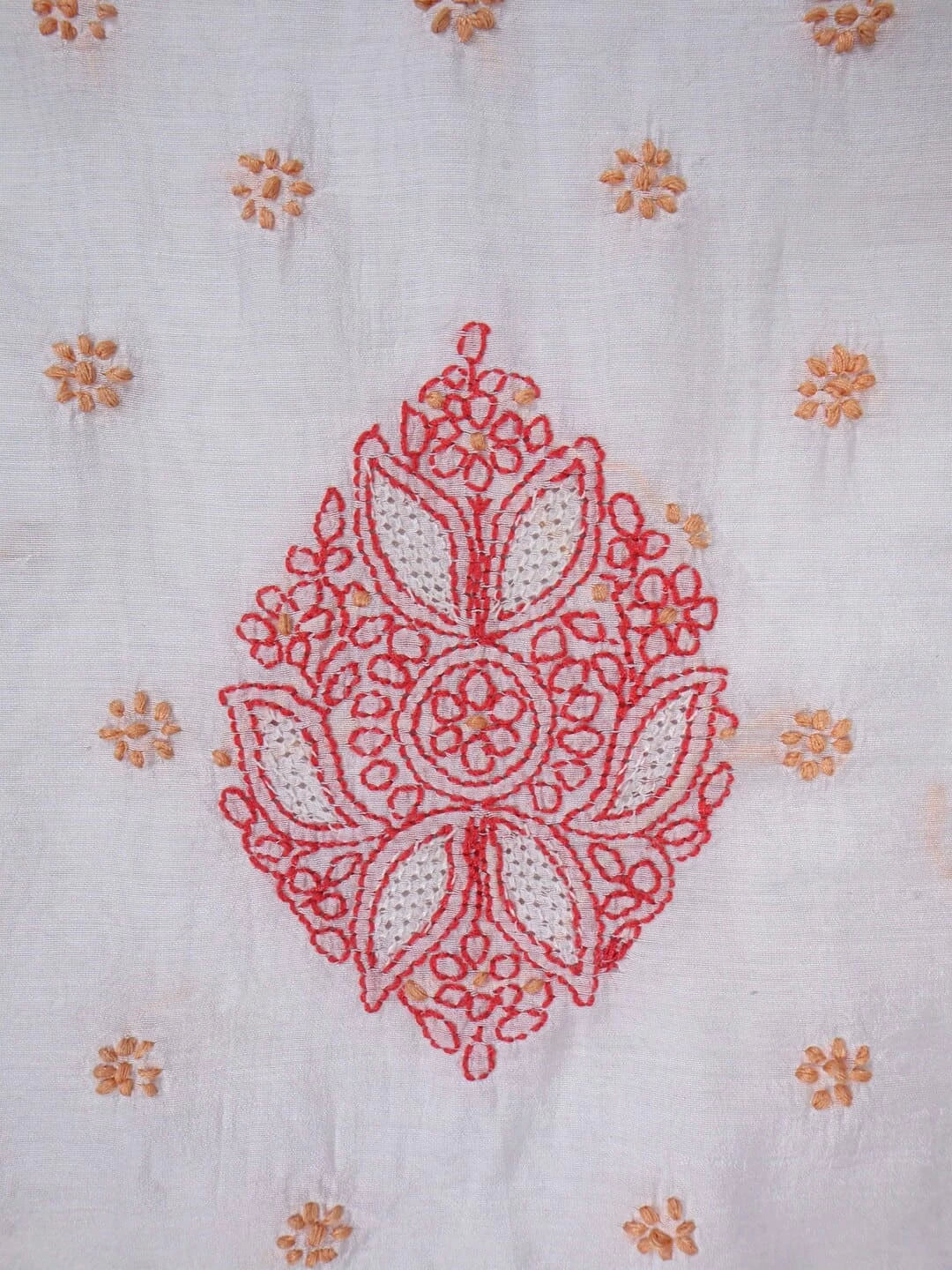 Ada Hand Embroidered White Chanderi Lucknowi Chikankari Saree With Blouse 01A227838