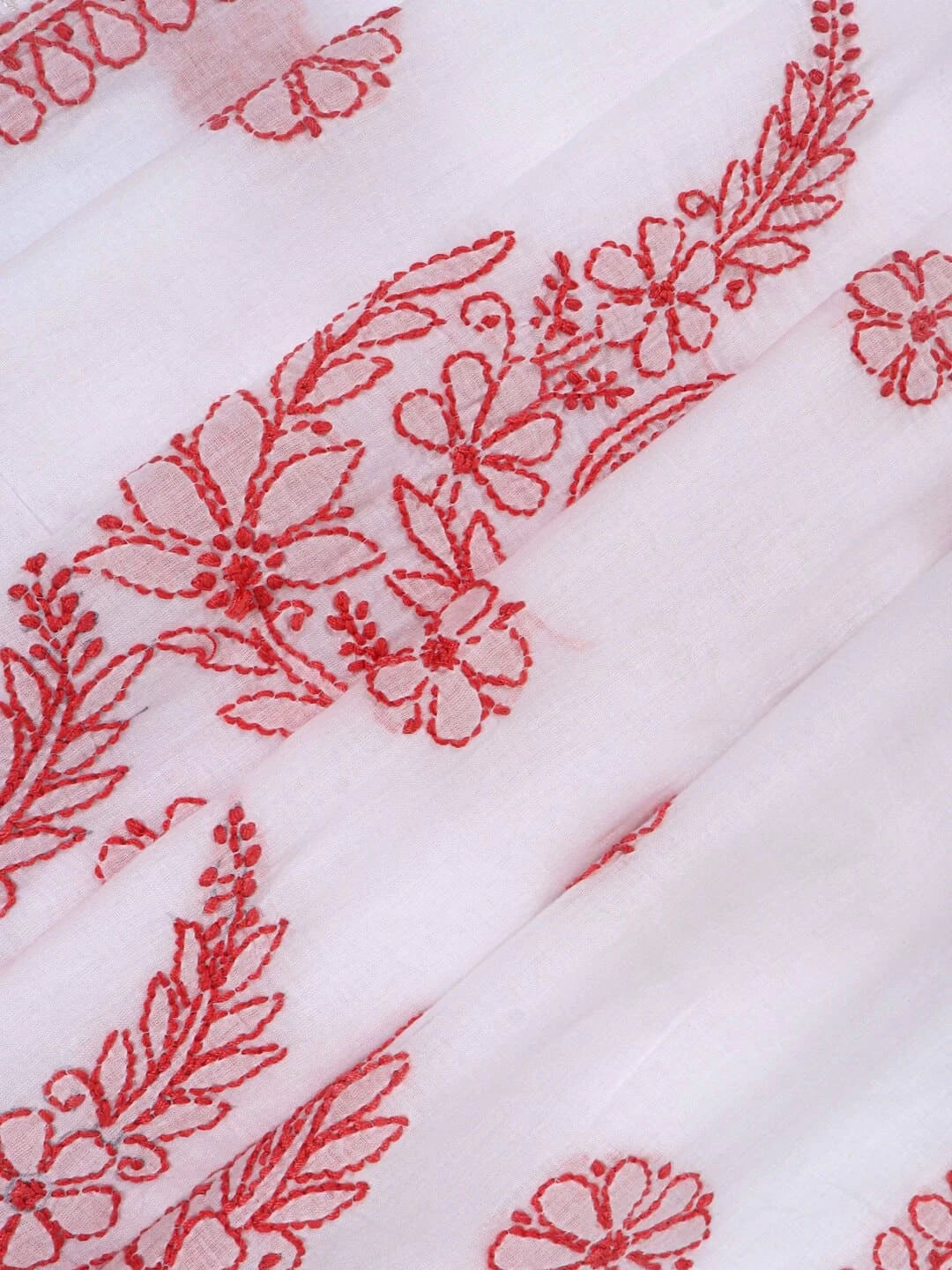 Ada Hand Embroidered White Cotton Lucknowi Chikankari Saree With Blouse 01A240093