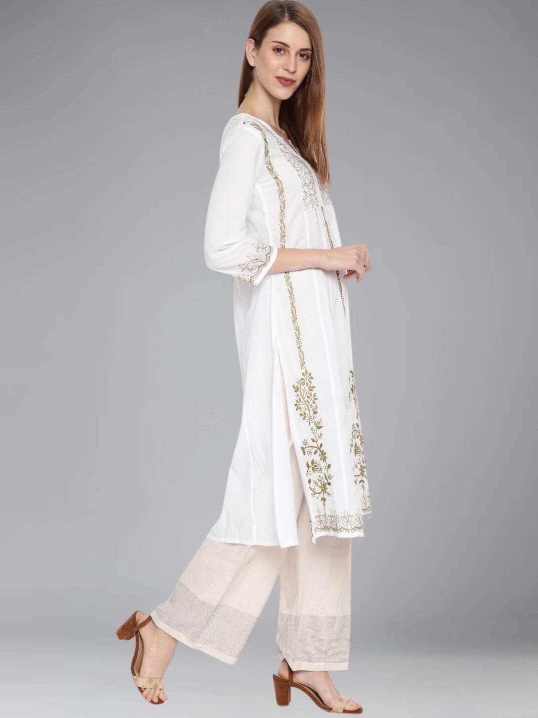 Ada Hand Embroidered White Cotton Lucknowi Chikankari Straight Kurta A100141