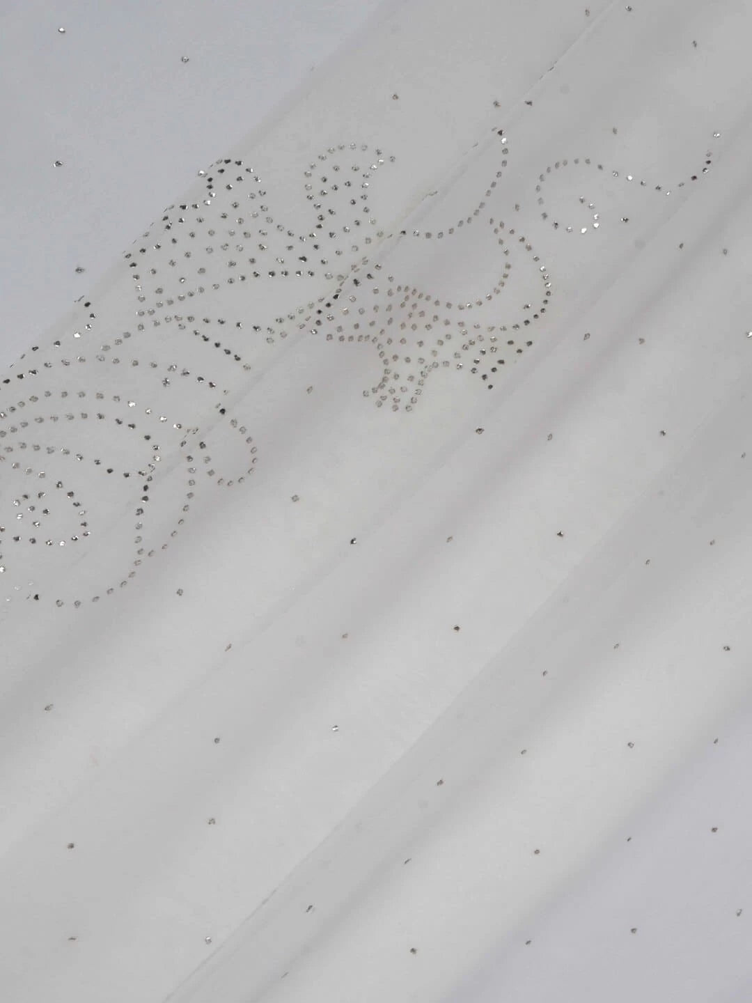 Ada Hand Embroidered White Georgette Lucknowi Chikankari Saree/Blouse With Muqaish Work 01A243696