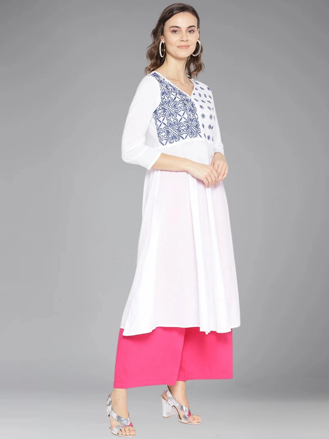 Ada Hand Embroidered White Cotton Lucknowi Chikankari A-line Kurta With Muqaish Work A100052