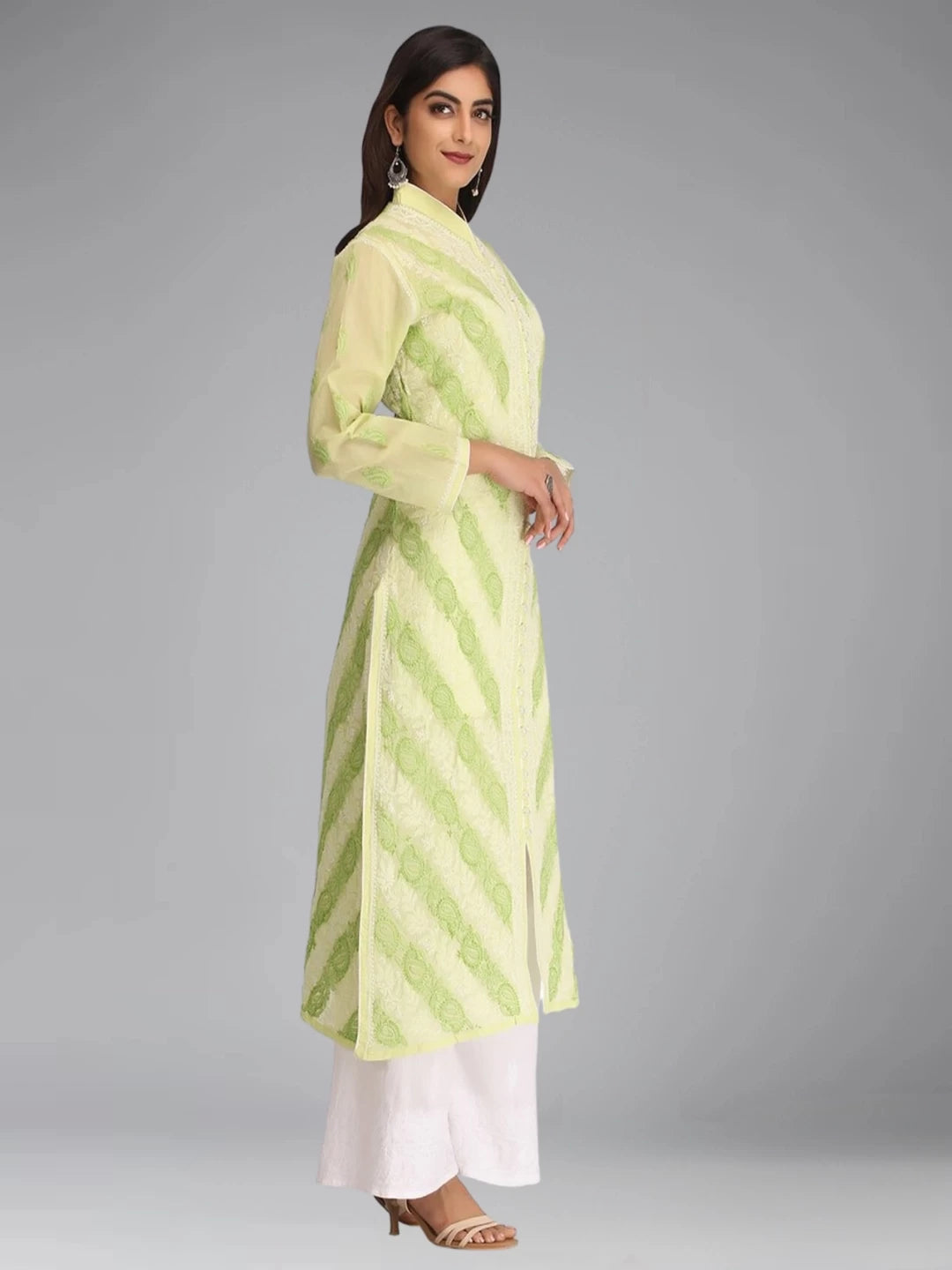 Ada Hand Embroidered Green Cotton Lucknowi Chikankari Straight Kurta A239009
