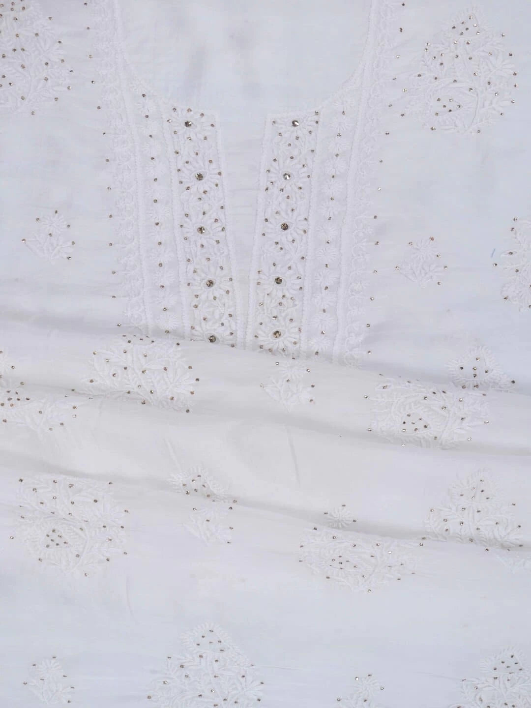 Ada Hand Embroidered White Muslin Lucknowi Chikankari Unstitched Kurta Piece With Muqaish Work 01A167520