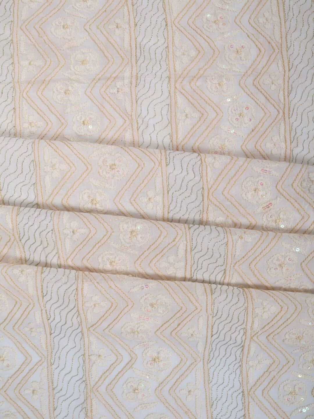 Ada Hand Embroidered White Cotton Lucknowi Chikankari Unstitched Kurta Piece With Zari Work 01A220726