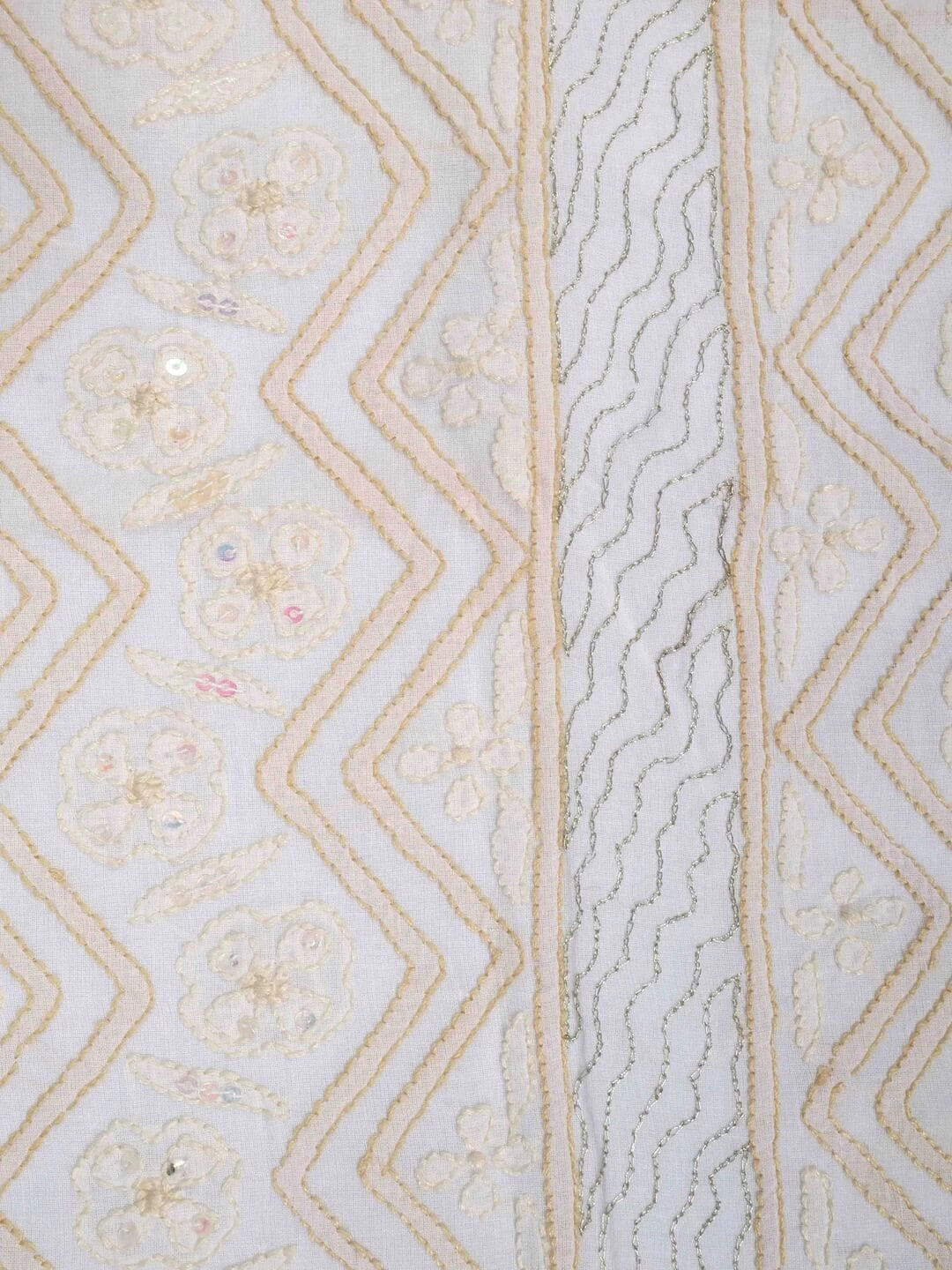 Ada Hand Embroidered White Cotton Lucknowi Chikankari Unstitched Kurta Piece With Zari Work 01A220726