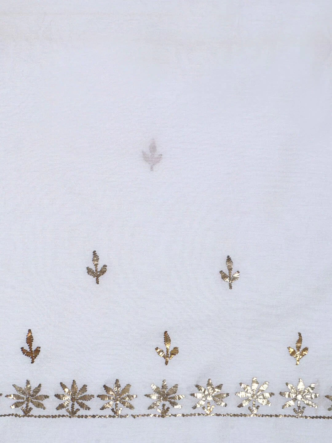 Ada Hand Embroidered Off White Chanderi Lucknowi Chikankari Unstitched Kurta Piece With Muqaish Work A555310