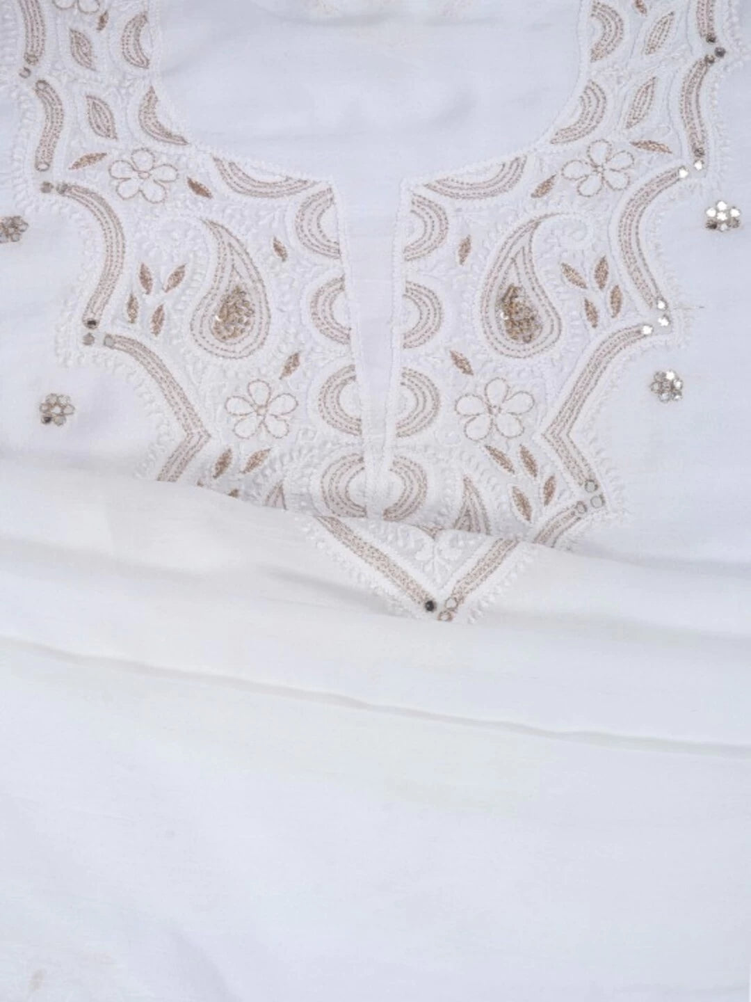 Ada Hand Embroidered White Muslin Lucknowi Chikankari Unstitched Kurta Piece With Zari Work A485141