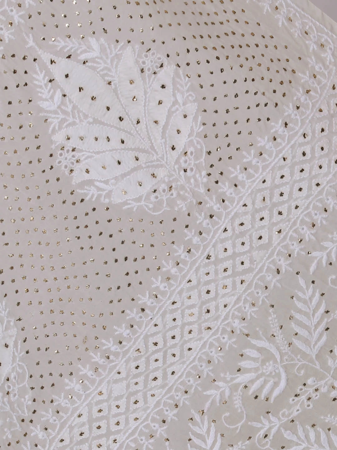 Ada Hand Embroidered Off White Organza Lucknowi Chikankari Saree/Blouse With Mukaish Work 01A376538