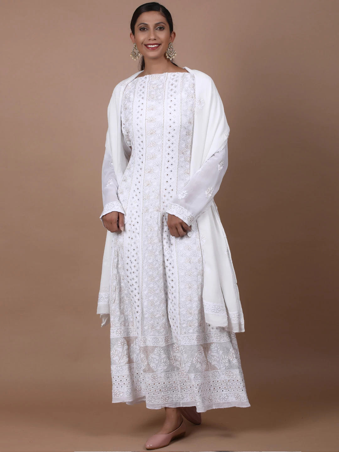Ada Hand Embroidered White Pure Georgette Lucknowi Chikankari Semi-Stitched Anarkali Kurta Dupatta Set With Mirror Work 01A196251