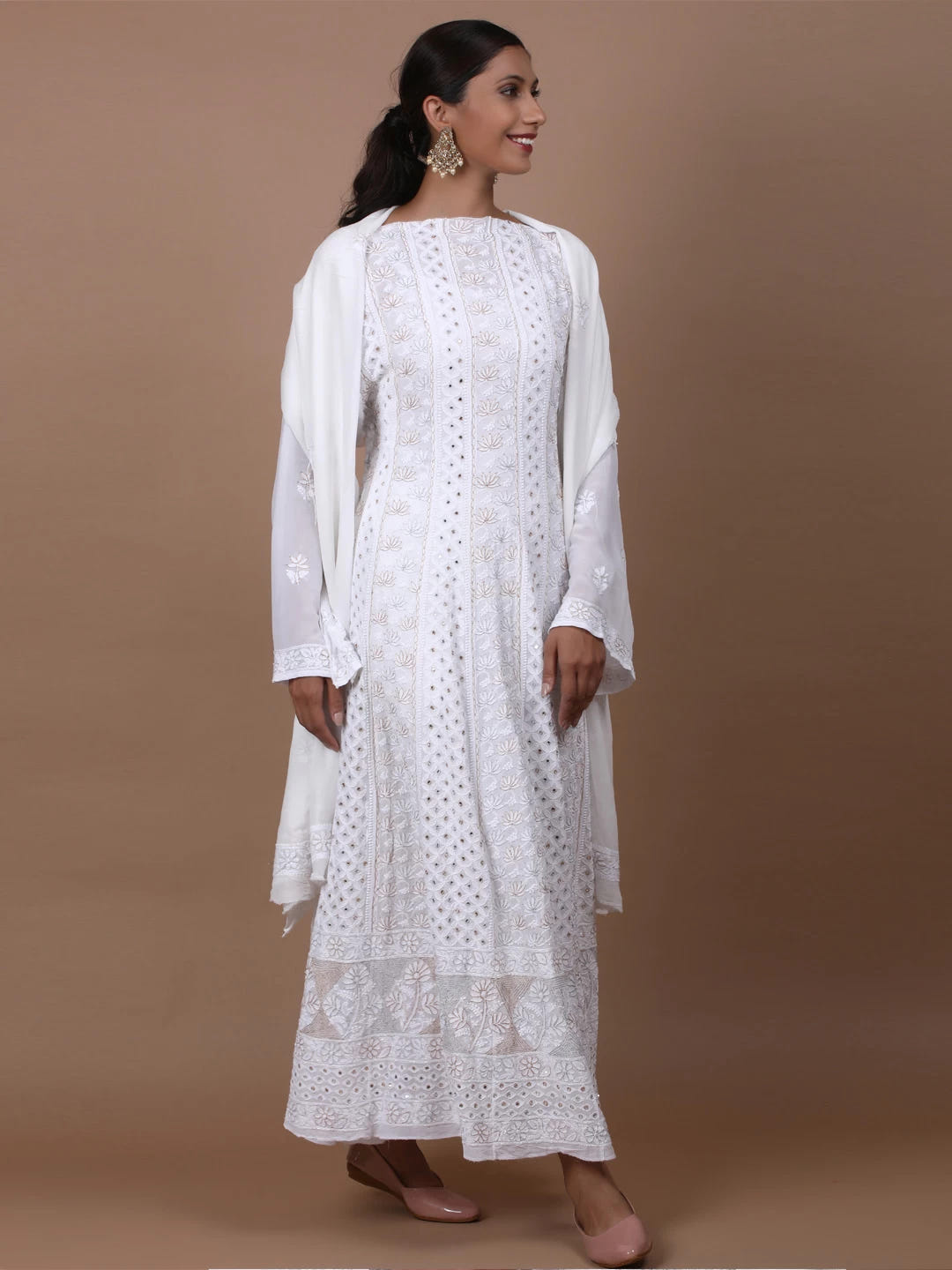 Ada Hand Embroidered White Pure Georgette Lucknowi Chikankari Semi-Stitched Anarkali Kurta Dupatta Set With Mirror Work 01A196251