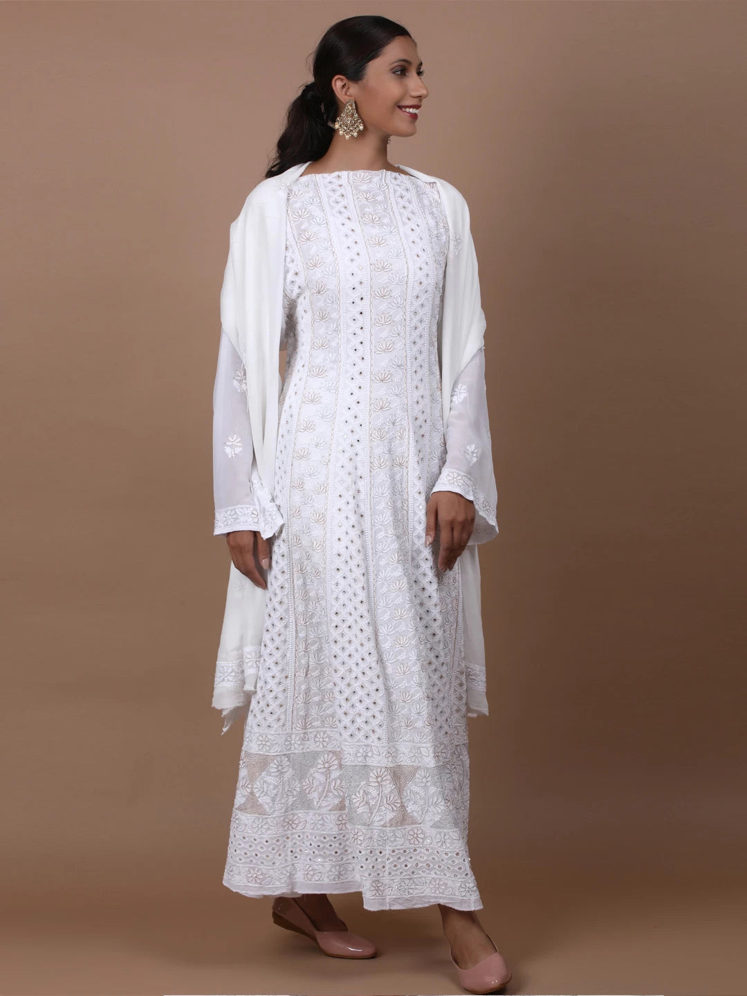 Ada Hand Embroidered White Pure Georgette Lucknowi Chikankari Semi-Stitched Anarkali Kurta Dupatta Set With Mirror Work 01A196251