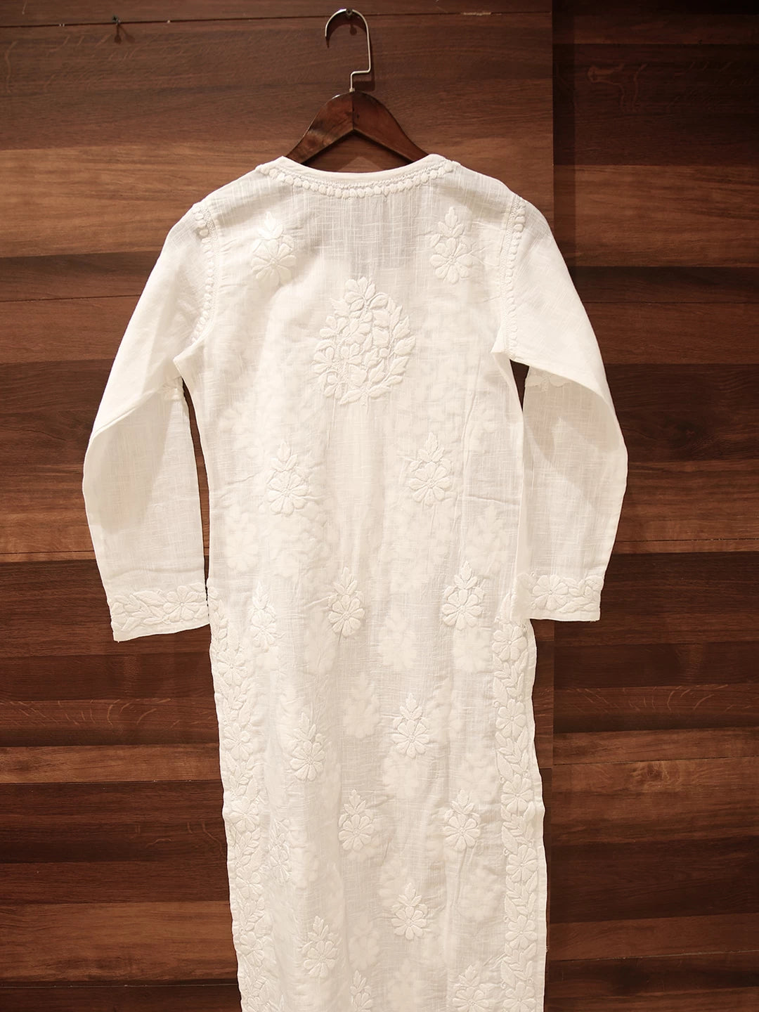 Ada Hand Embroidered White Linen Lucknowi Chikankari Straight Kurta A411506