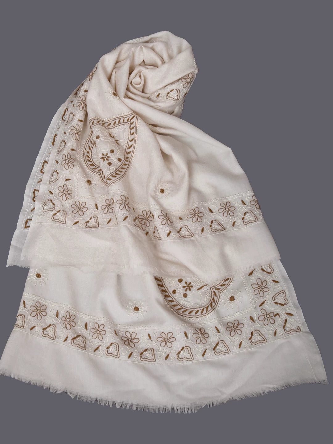 Ada Hand Embroidered Ivory White Lucknowi Chikankari unisex Shawl 01A334906