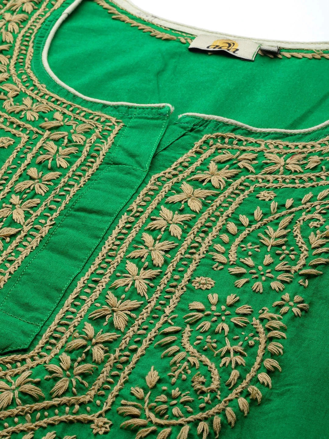 Ada Hand Embroidered Green Cotton Lucknowi Chikankari Straight Kurta A188088