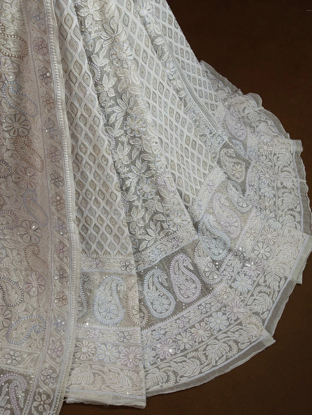 Ada Hand Embroidered White Pure Georgette Lucknowi Chikankari Lehenga Set With Zari Work 01A412550