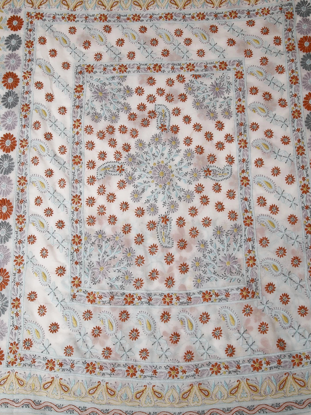Ada Hand Embroidered Off White Pure Georgette Lucknowi Chikankari Saree With Blouse 01A330768