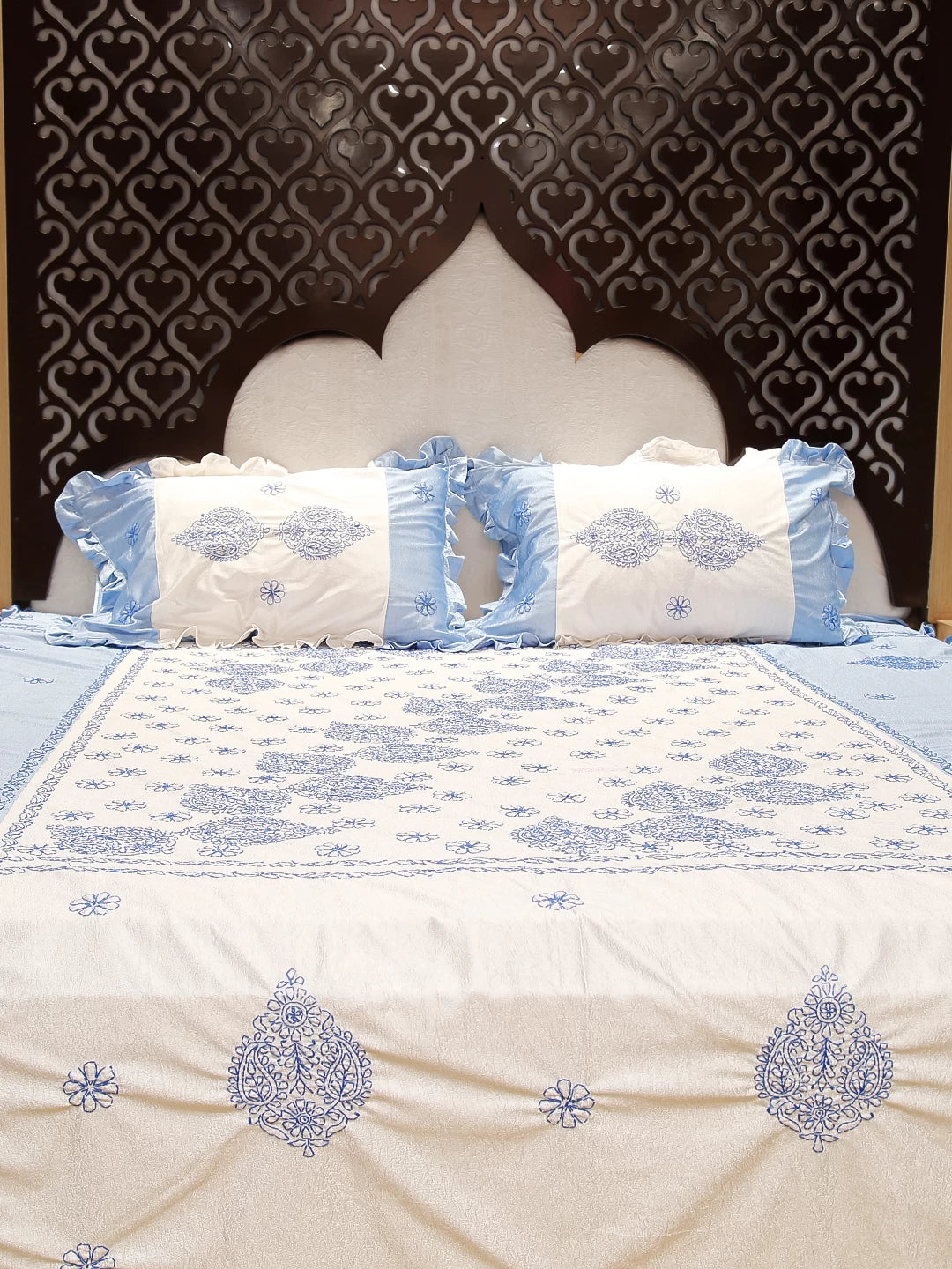Ada Hand Embroidered White And Blue Silk Lucknowi Chikankari Bed Sheet With Pillow /Cushion Cover Set 01A442693