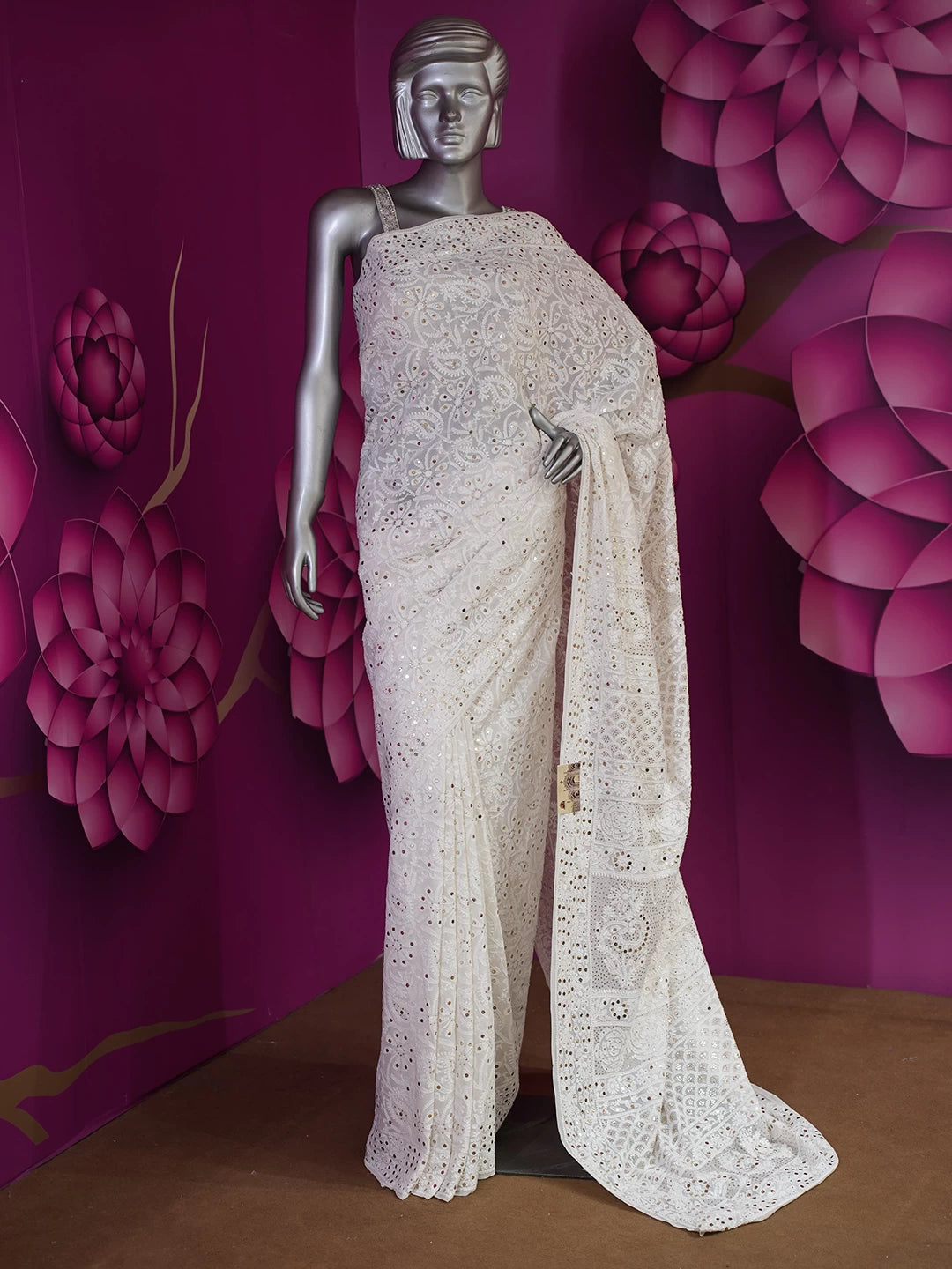 Ada Hand Embroidered Off White Pure Georgette Lucknowi Chikankari Saree/Blouse With Muqaish Work 01A459379