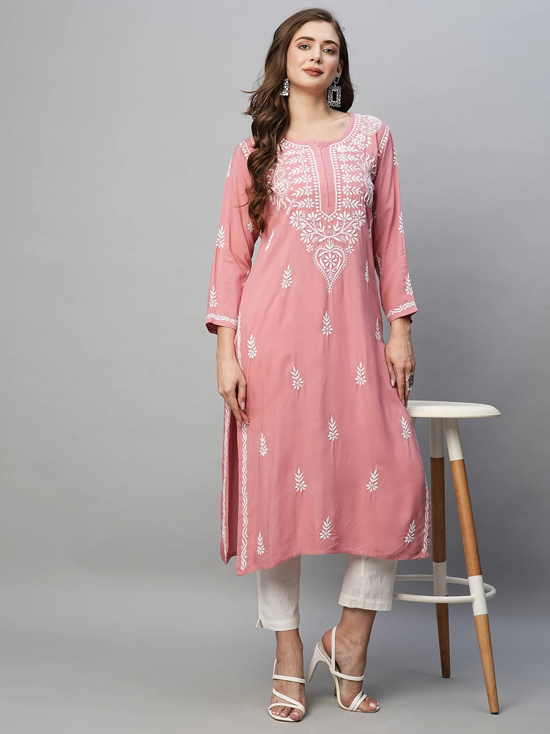 Ada Hand Embroidered Dusty Pink Rayon Lucknowi Chikankari Straight Kurta A411488
