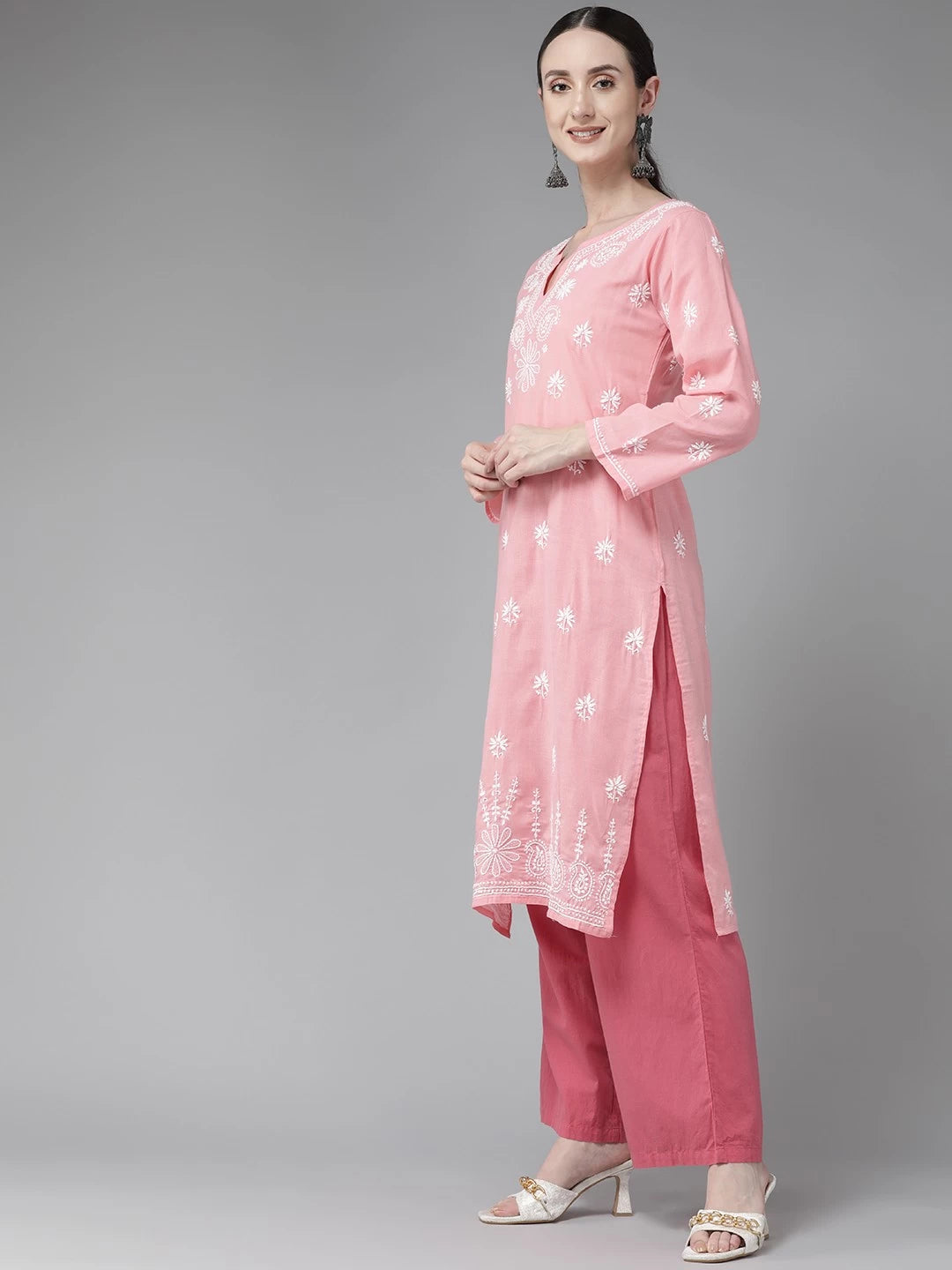 Ada Hand Embroidered Peach Cotton Lucknowi Chikankari Straight Kurta A132502